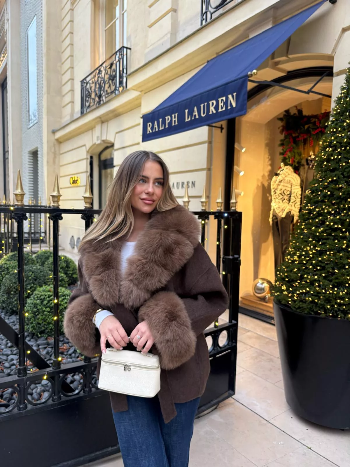 PHOTO-2025-12-22-23-29-48 3